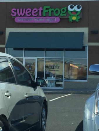 Sweet Frog Frozen Yogurt