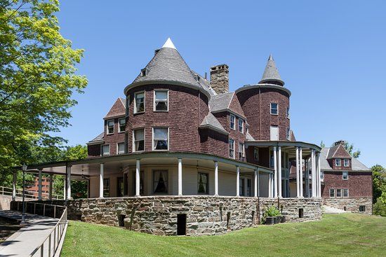 Halliehurst Mansion